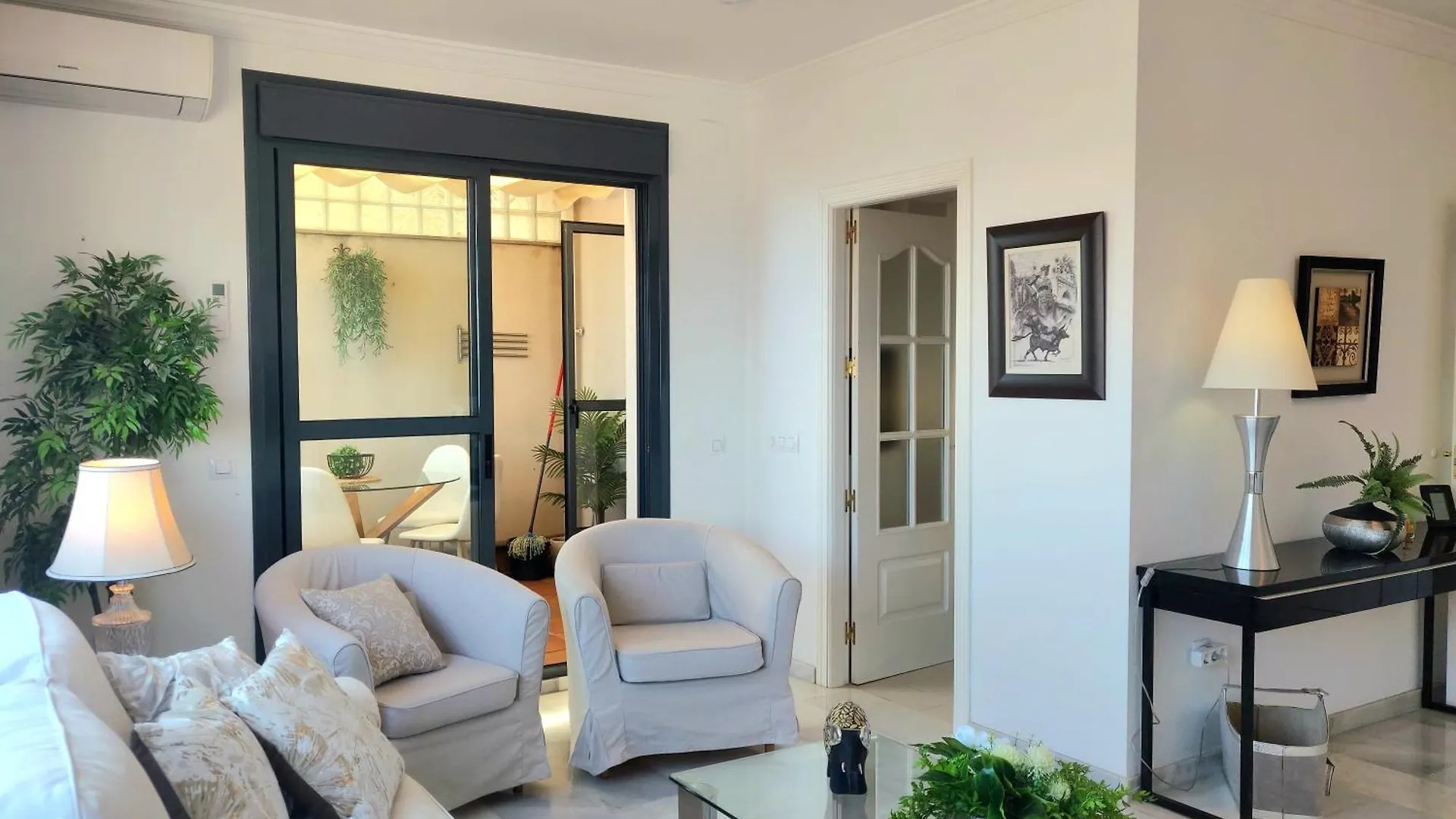 Lujoso Atico Con Vistas Al Mar, Piscina & Parking Apartment Fuengirola Spain
